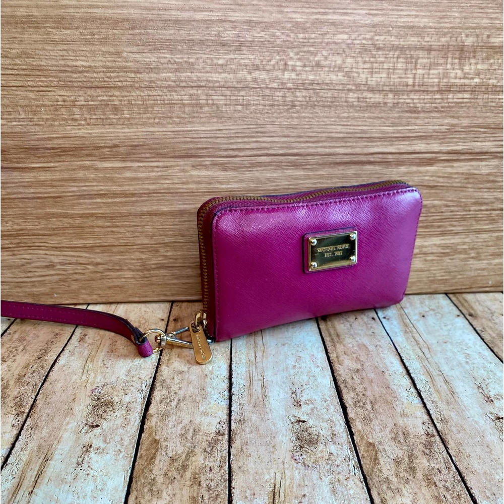 Michael Kors Leather Wallet/Wristlet
